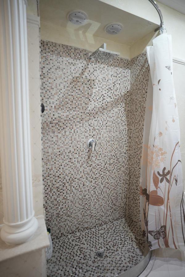 Casa Vacanze Madison Square ปาแลร์โม ภายนอก รูปภาพ