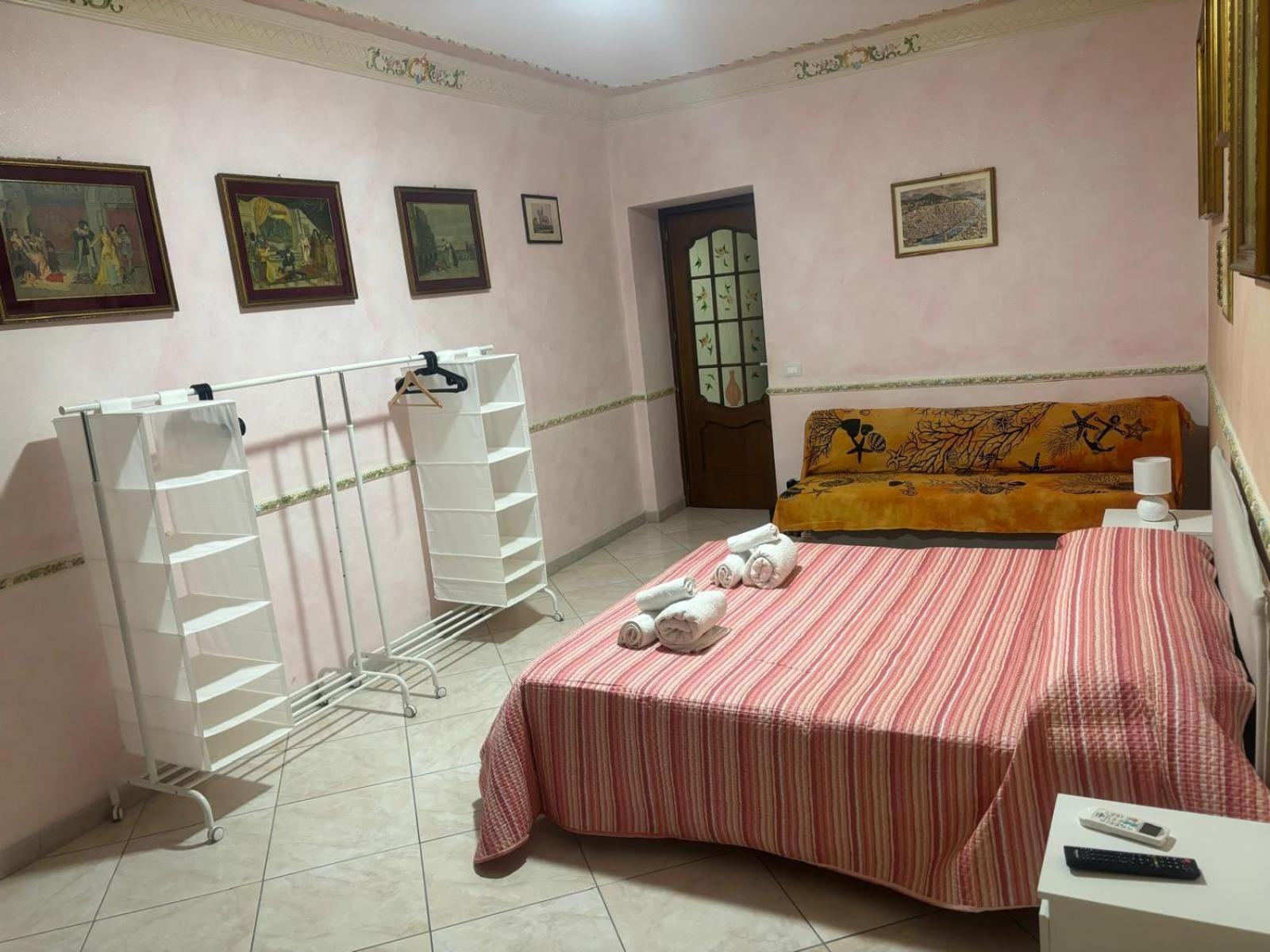 Casa Vacanze Madison Square ปาแลร์โม ภายนอก รูปภาพ